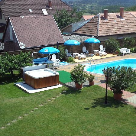 Holp Panzio Hotel Balatonfoldvar Luaran gambar