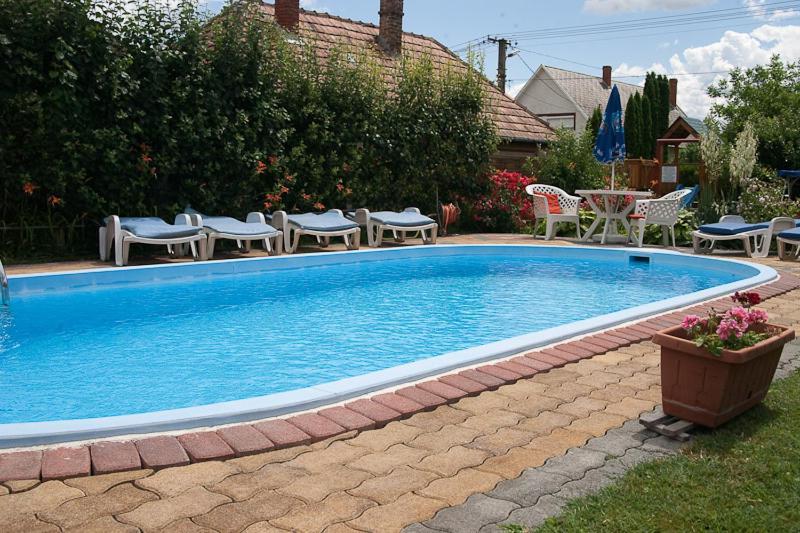 Holp Panzio Hotel Balatonfoldvar Luaran gambar
