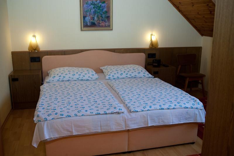 Holp Panzio Hotel Balatonfoldvar Luaran gambar